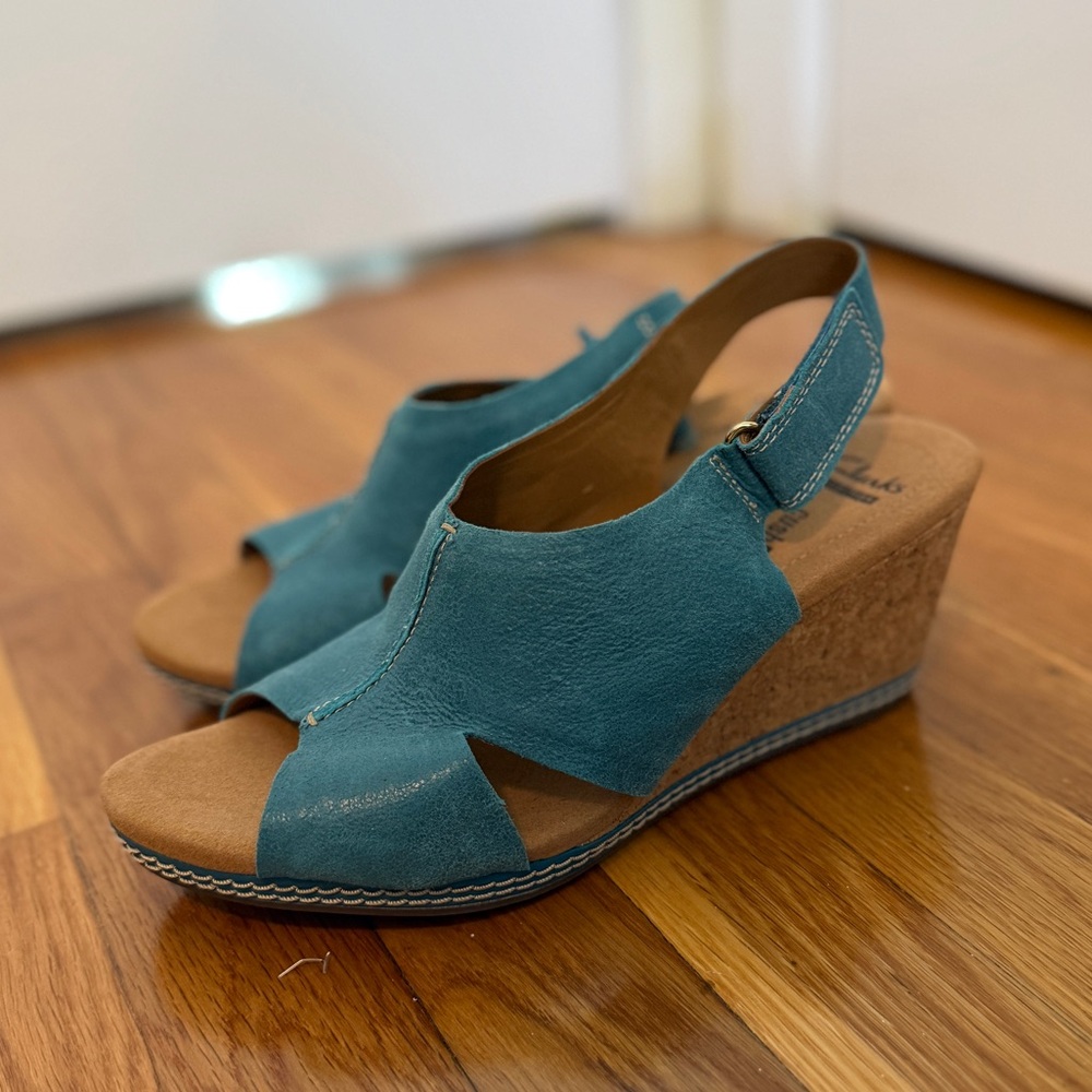 Clark’s Teal Wedge Sandals - 9.5